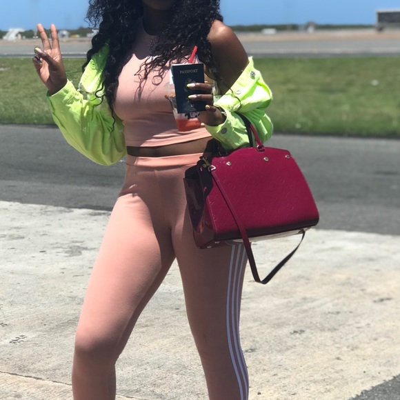 Authentic Louis Vuitton Brea - Picture 7 of 10